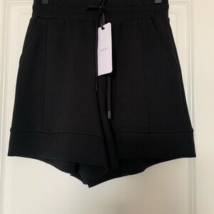 NWT Women’s Varley High Waist Alder Shorts. Black. Small. 2 Way Stretch.
